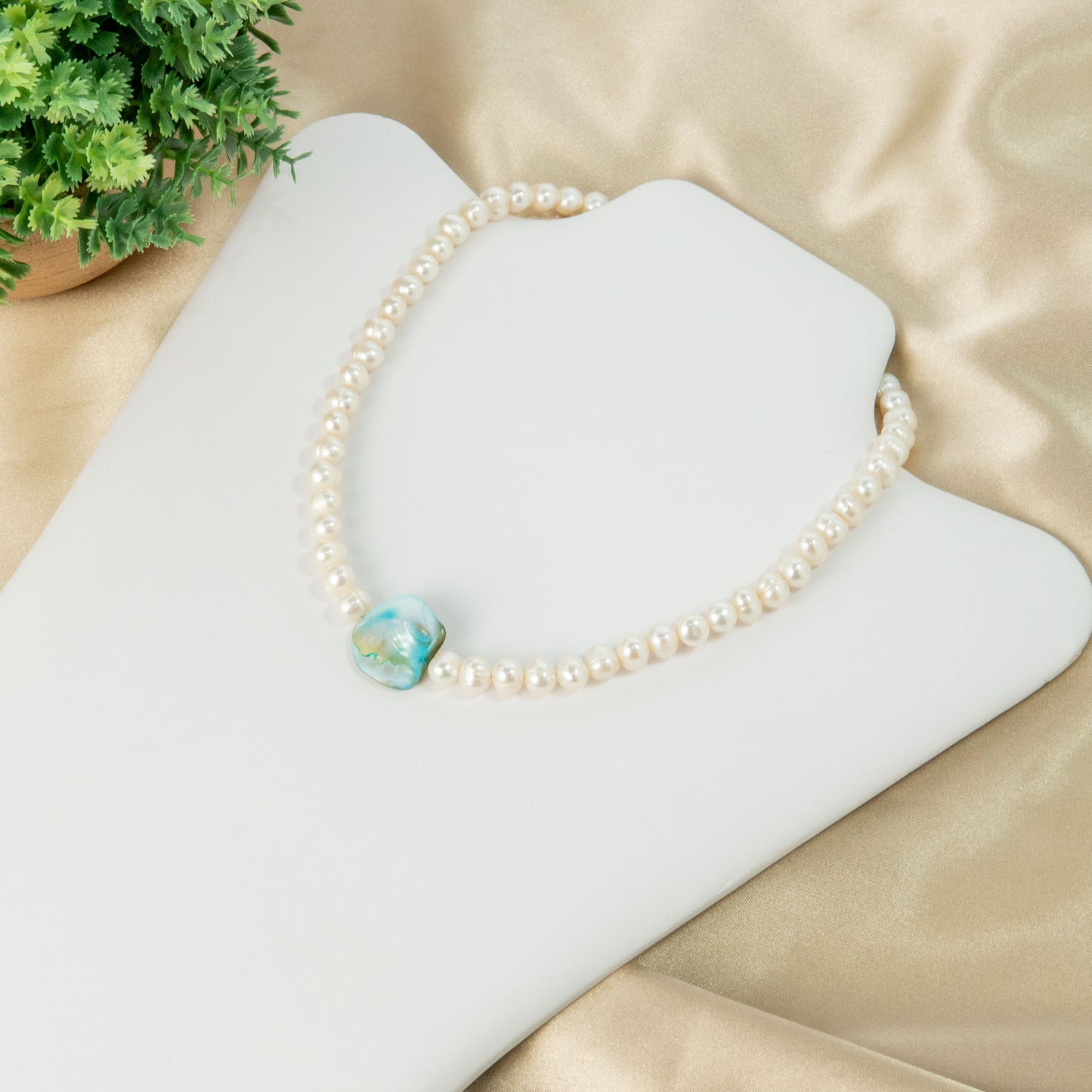 First Lady Necklace