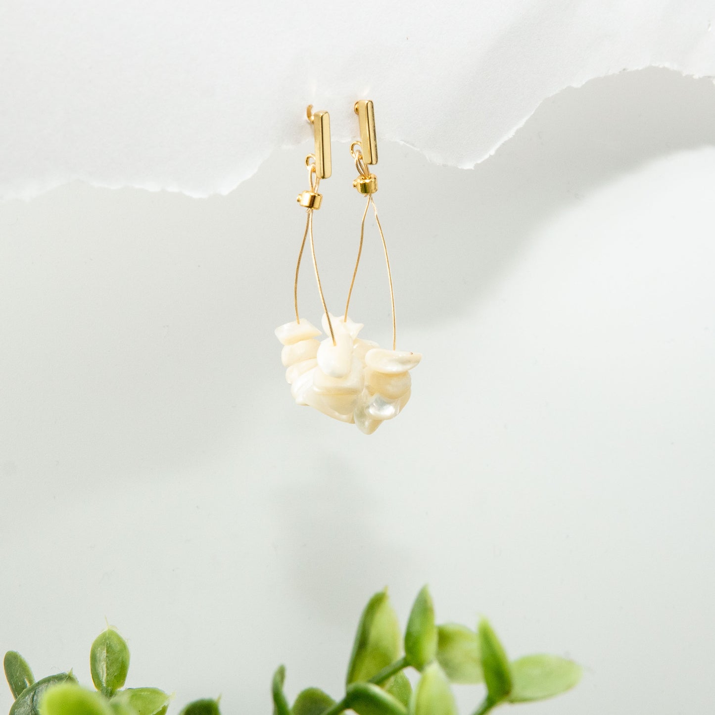 Pearl Aura Teardrop Earrings